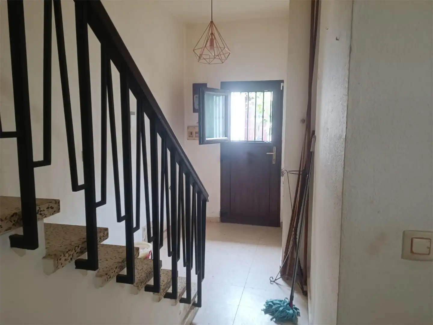 Casa adosada en venta en Algeciras con Terraza