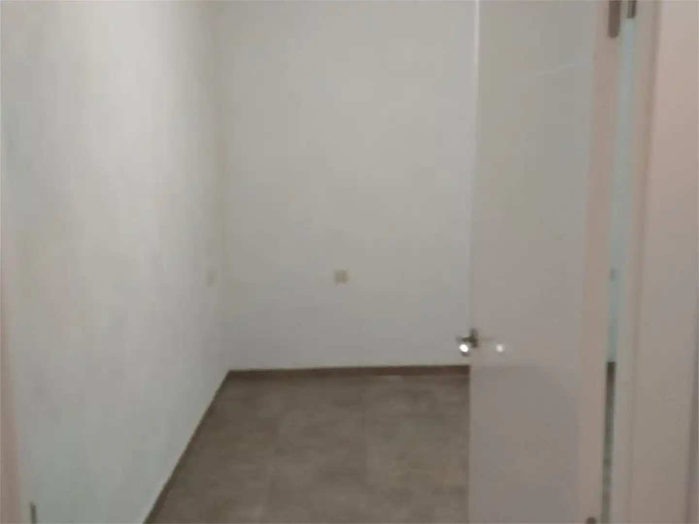Einfamilien-Reihenhaus zum Verkauf in Santa María de los Llanos mit Privatgarten, Terrasse und Abstellraum