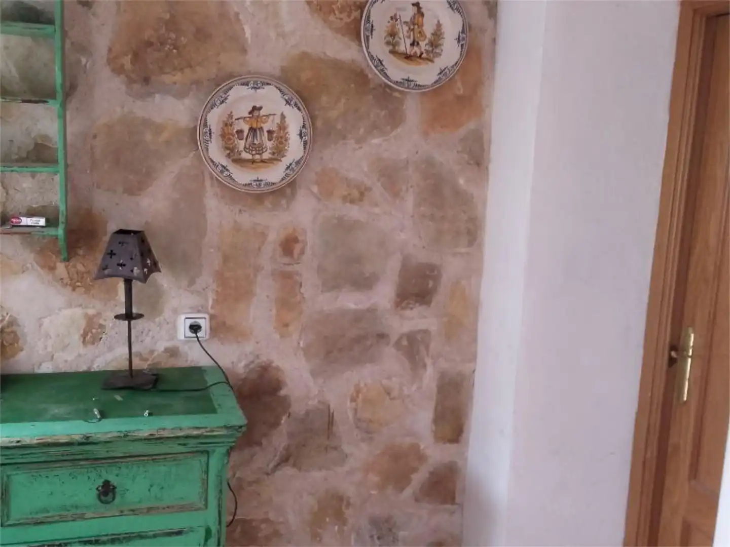 Einfamilien-Reihenhaus zum Verkauf in Santa María de los Llanos mit Privatgarten, Terrasse und Abstellraum