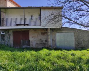 Vista exterior de Casa o xalet en venda en Vilar de Barrio amb Terrassa