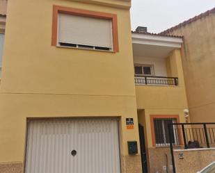 Exterior view of Duplex for sale in Talavera la Real  with Air Conditioner, Terrace and Swimming Pool