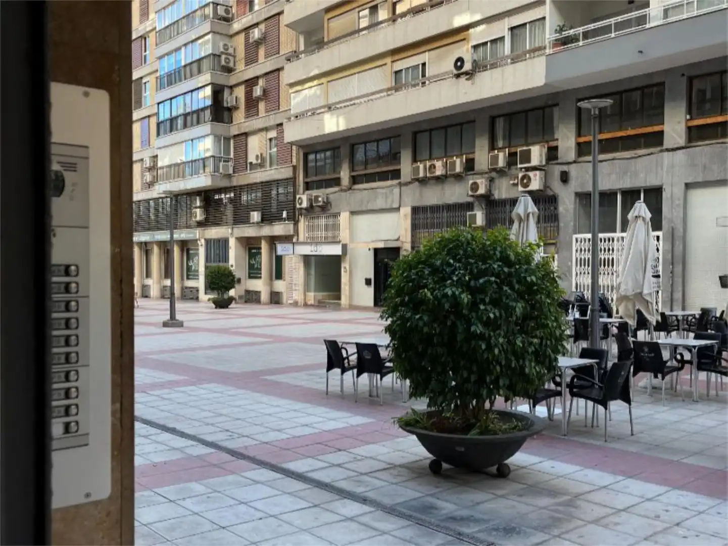 Room in Calle Orense, 1, Ensanche - Diputación