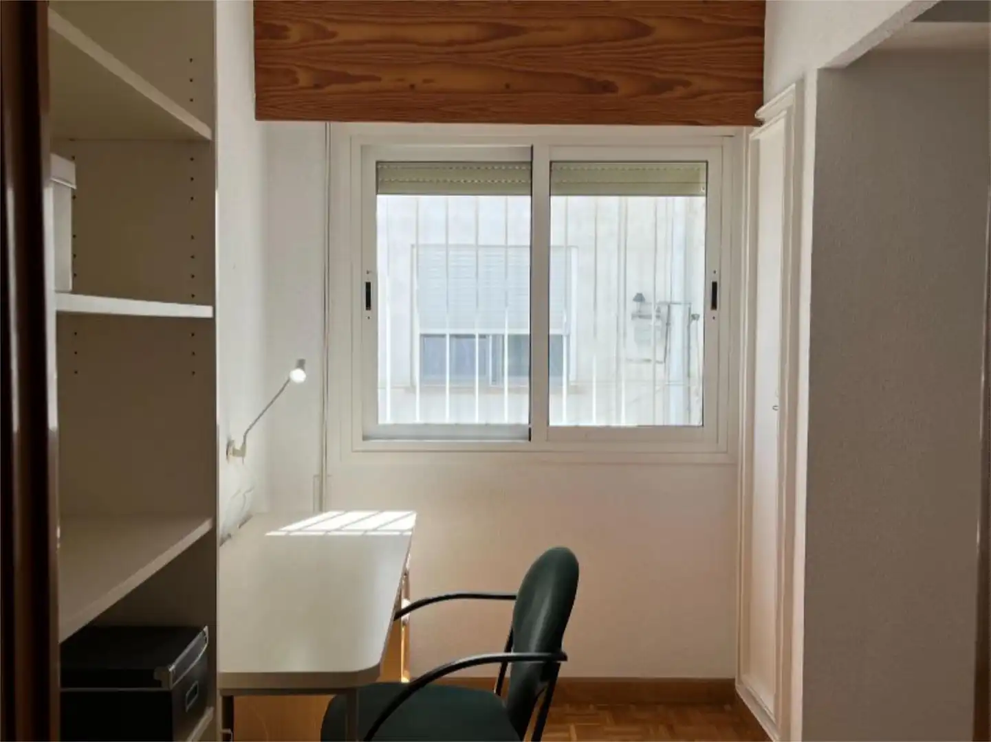 Room in Calle Orense, 1, Ensanche - Diputación