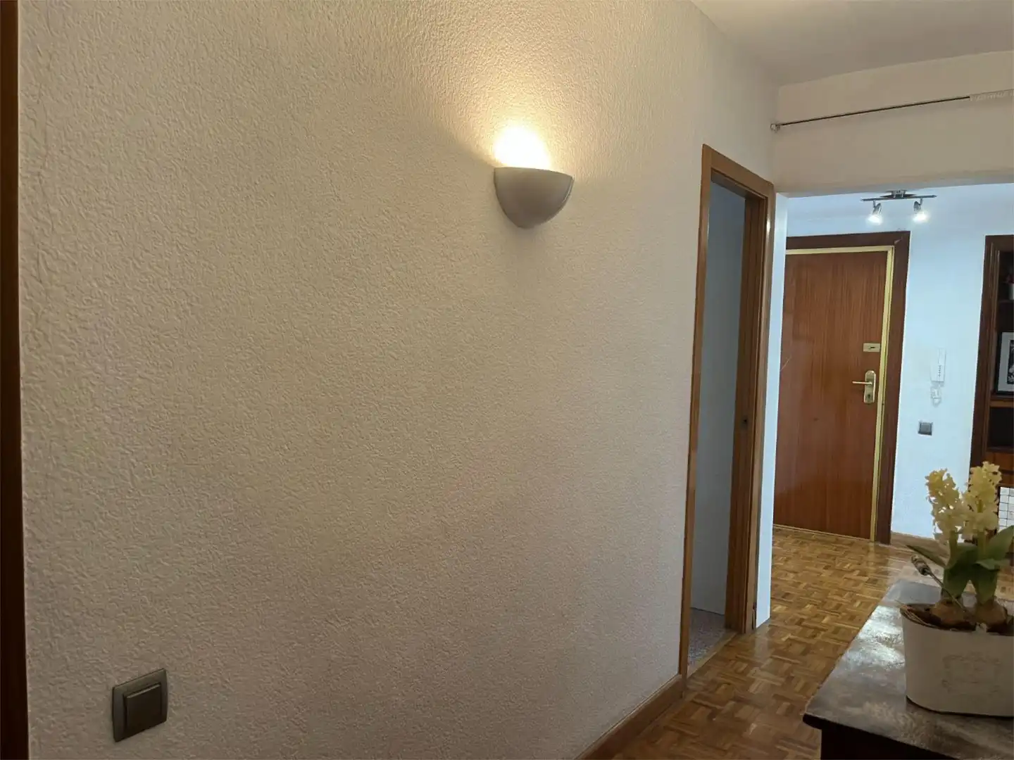 Room in Calle Orense, 1, Ensanche - Diputación