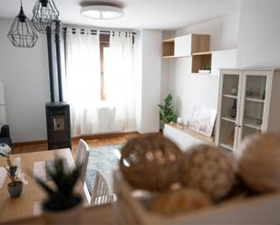 Sala d'estar de Casa o xalet en venda en Villalbilla de Burgos