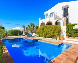 Piscina de Casa o xalet de lloguer en Estepona amb Aire condicionat, Terrassa i Piscina