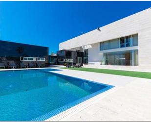 Piscina de Casa o xalet de lloguer en Conil de la Frontera amb Aire condicionat, Terrassa i Piscina