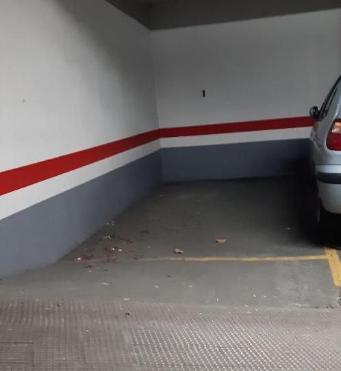 Garaje de alquiler en Calle Pérez Galdós, 4, Circular, Valladolid - imagen 1 Foto 1 de Garaje de alquiler en Calle Pérez Galdós, 4, Circular, Valladolid