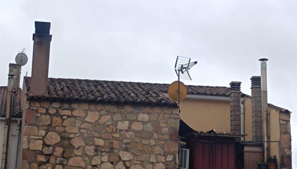 Foto 1 de Casa adosada en venta en Calle las Parras, 16, Sigüenza, Guadalajara