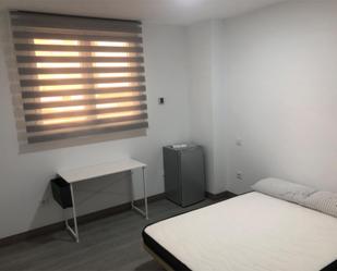 Bedroom of Flat to share in Guadalajara Capital  with Air Conditioner