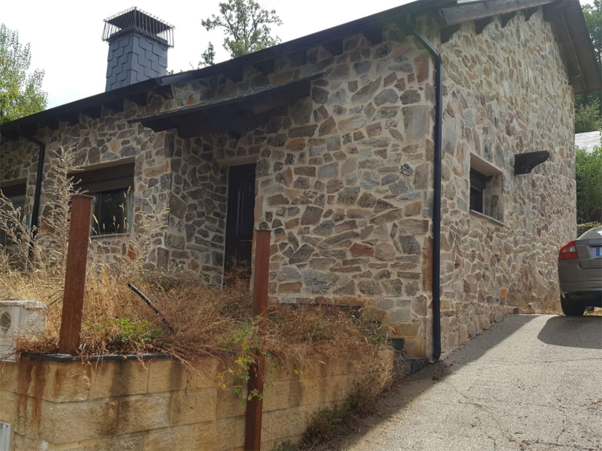 Exterior view of House or chalet for sale in Trefacio  with Terrace