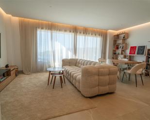 Living room of Flat for sale in Istán  with Air Conditioner, Terrace and Swimming Pool