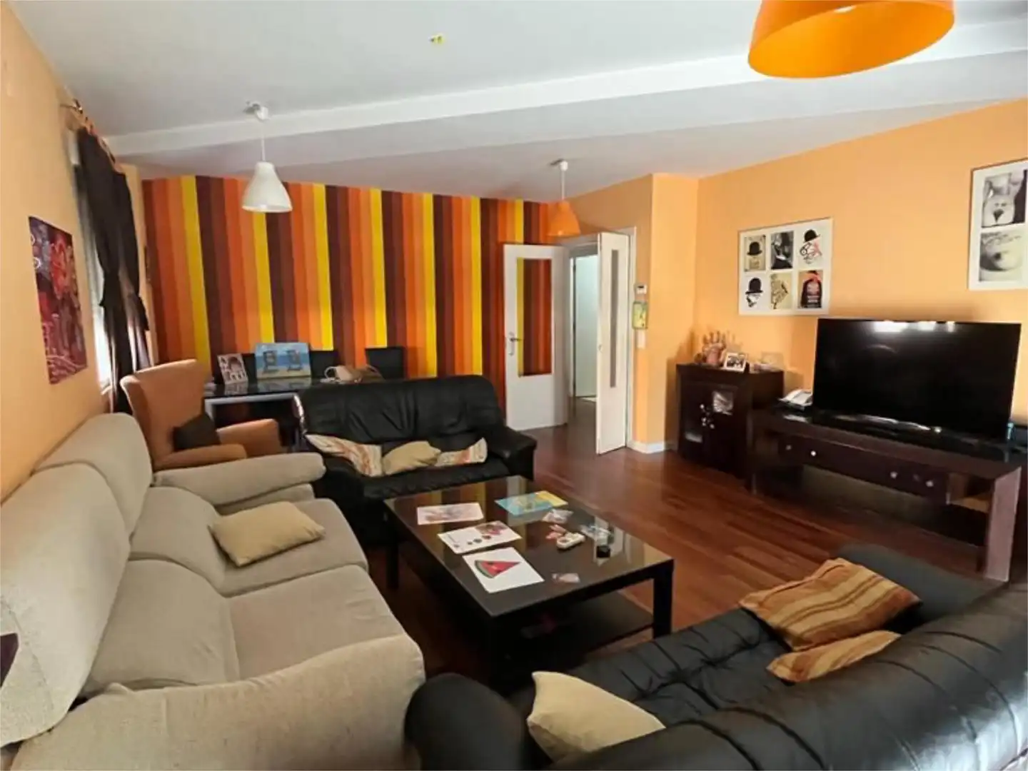 Flat for sale in Avenida Dolores Ibarruri, 1, Zona Norte - Hospital - Urbanizaciones Living room of Flat for sale in Plasencia with Air Conditioner, Private garden and Parquet flooring