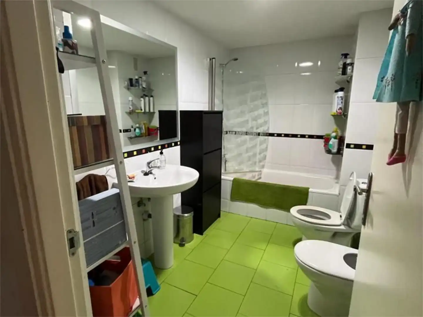 Flat for sale in Avenida Dolores Ibarruri, 1, Zona Norte - Hospital - Urbanizaciones Bathroom of Flat for sale in Plasencia with Air Conditioner, Private garden and Parquet flooring