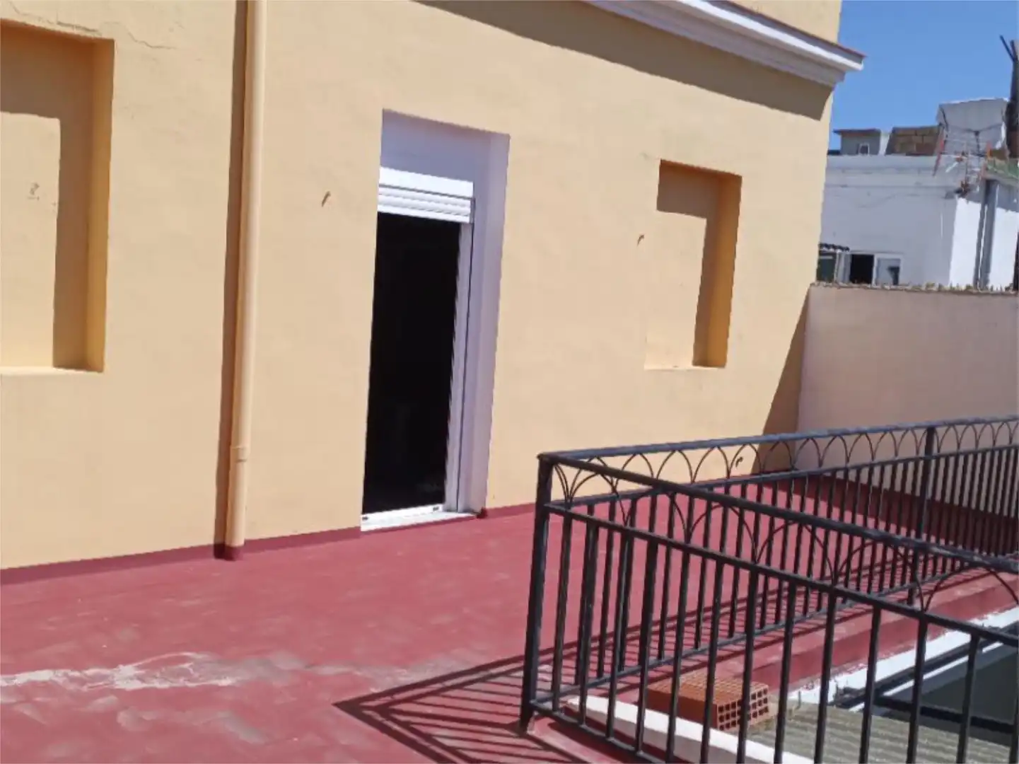 Einfamilien-Reihenhaus zum Verkauf in Travesía Sotaya, 1, L'Alqueria de la Comtessa Außenansicht von Einfamilien-Reihenhaus zum Verkauf in L'Alqueria de la Comtessa mit Terrasse und Balkon