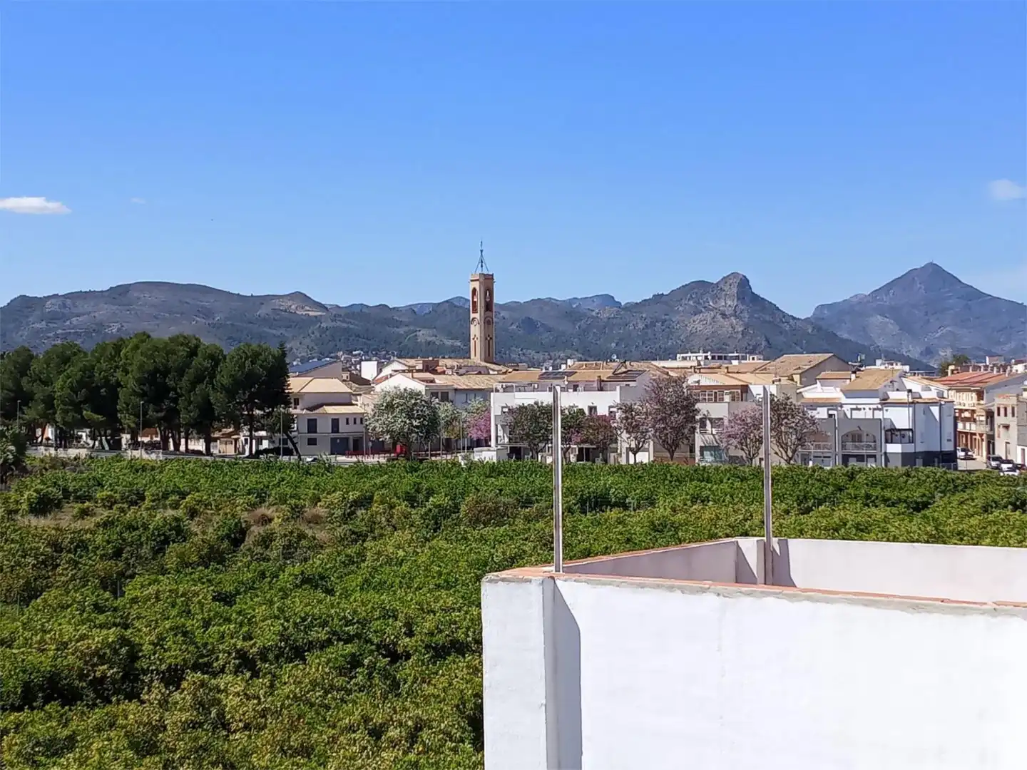 Einfamilien-Reihenhaus zum Verkauf in Travesía Sotaya, 1, L'Alqueria de la Comtessa Außenansicht von Einfamilien-Reihenhaus zum Verkauf in L'Alqueria de la Comtessa mit Terrasse und Balkon