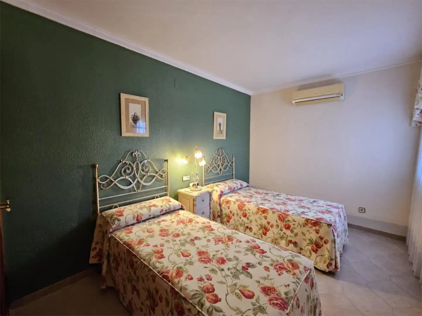 Wohnung zum Verkauf in Urbanització Tres Calas 3b, Les Tres Cales Schlafzimmer von Wohnung zum Verkauf in L'Ametlla de Mar mit Klimaanlage, Heizung und Privatgarten