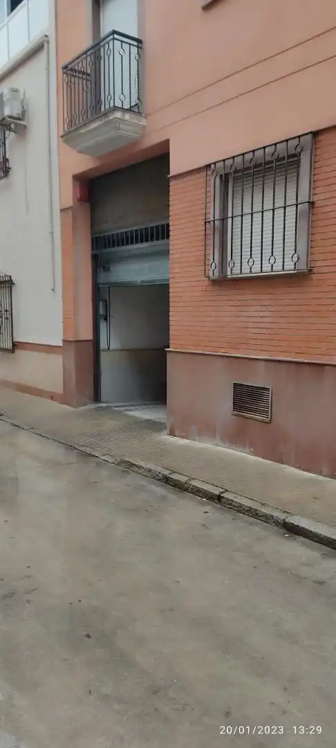 Garage for rent in Calle Alfarero Pascual Burgueño Moreno, 2, Las Tinajerías - Juderías Parking of Garage for rent in Lucena