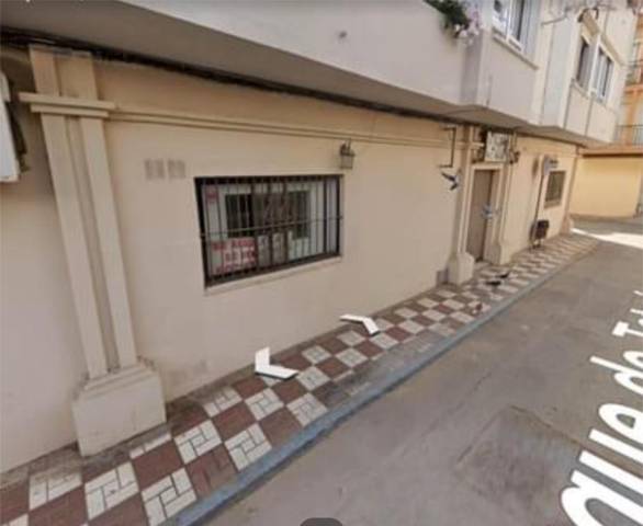 Local comercial en Alquiler en Calle Duque de Tetuán, 38b en Centro- San Felipe - Huerta Fava