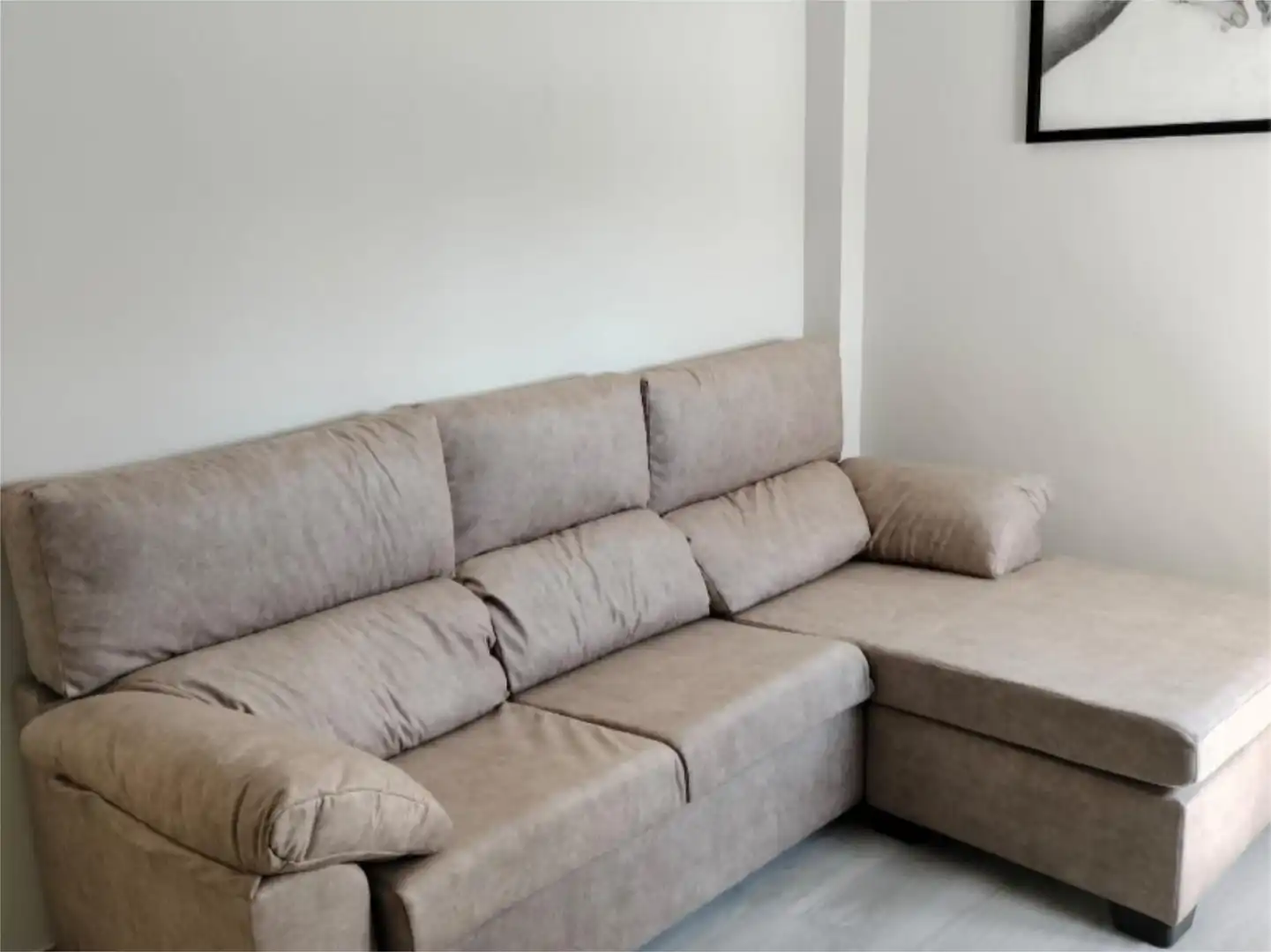 Flat for rent in Calle de la Plaza, 107, Centro Living room of Flat for rent in Puerto Real with Air Conditioner, Heating and Furnished