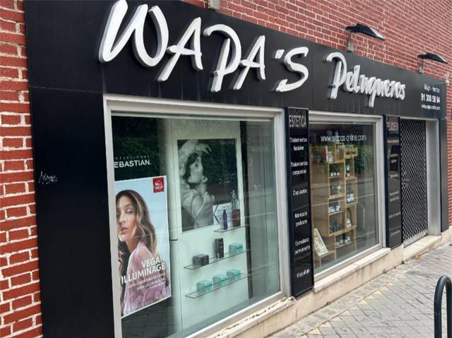 Local comercial en Alquiler en Calle de Mesena, 10 en Canillas