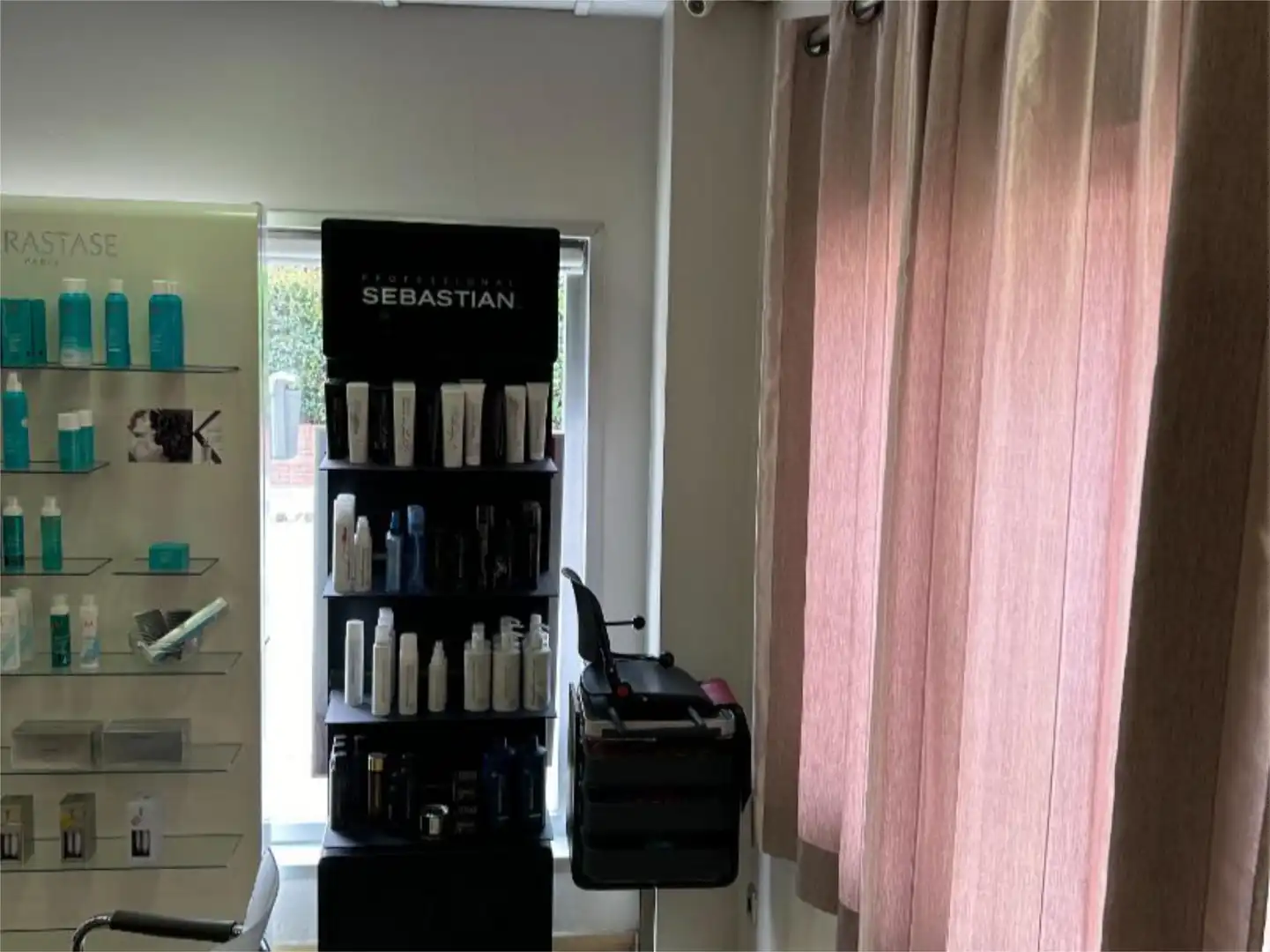 Commercial properties for rent in Calle de Mesena, 10, Canillas