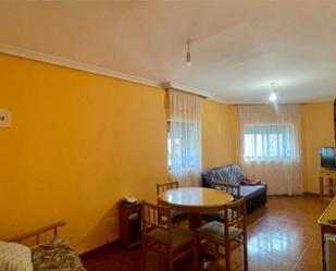 Sala d'estar de Planta baixa en venda en Venta de Baños amb Terrassa