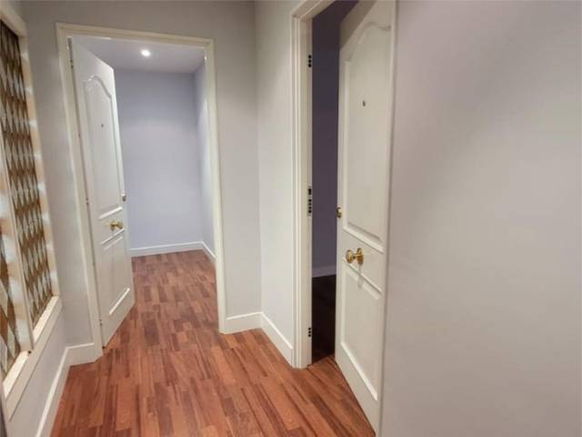 Oficina en Alquiler en Calle Escudo, 4 en Yucatán - Las Cornisas