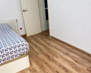 Dormitori de Apartament per a compartir en Sant Pere de Riudebitlles amb Balcó