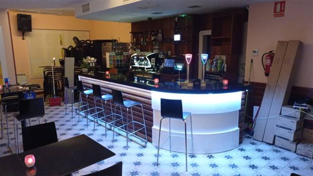 Local comercial en Alquiler en Plaza Doctor Gregorio Gracia, 4 en Villarrubia