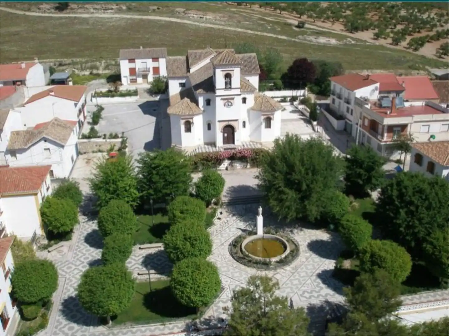 Casa adosada en venta en Calle Granada, 4, Arenas del Rey Casa adosada en venta en Arenas del Rey con Jardín privado y Balcón