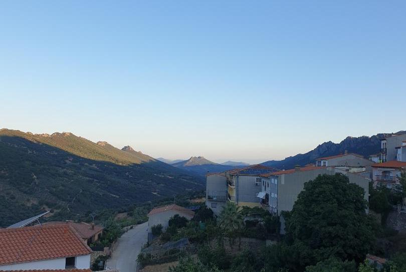 Foto 1 de Finca rústica en venda a Avenida de Extremadura, 38, Navezuelas, Cáceres