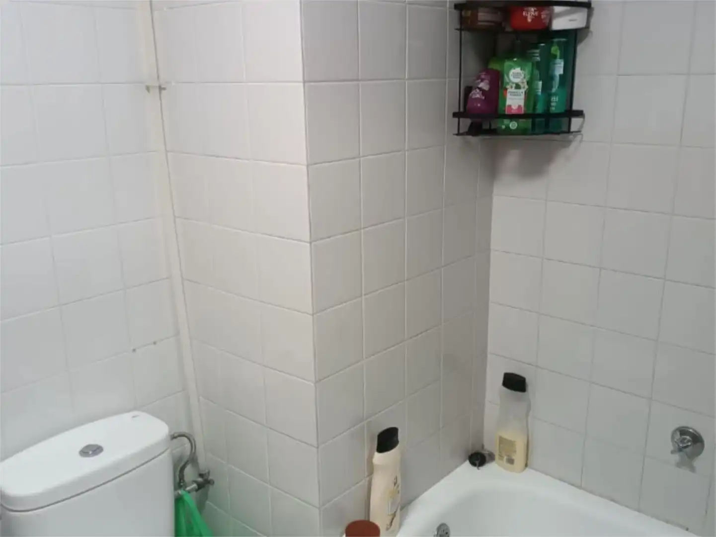 Room in Plaza de San Antón, 6, Olite / Erriberri Bathroom of Flat for share in Olite / Erriberri