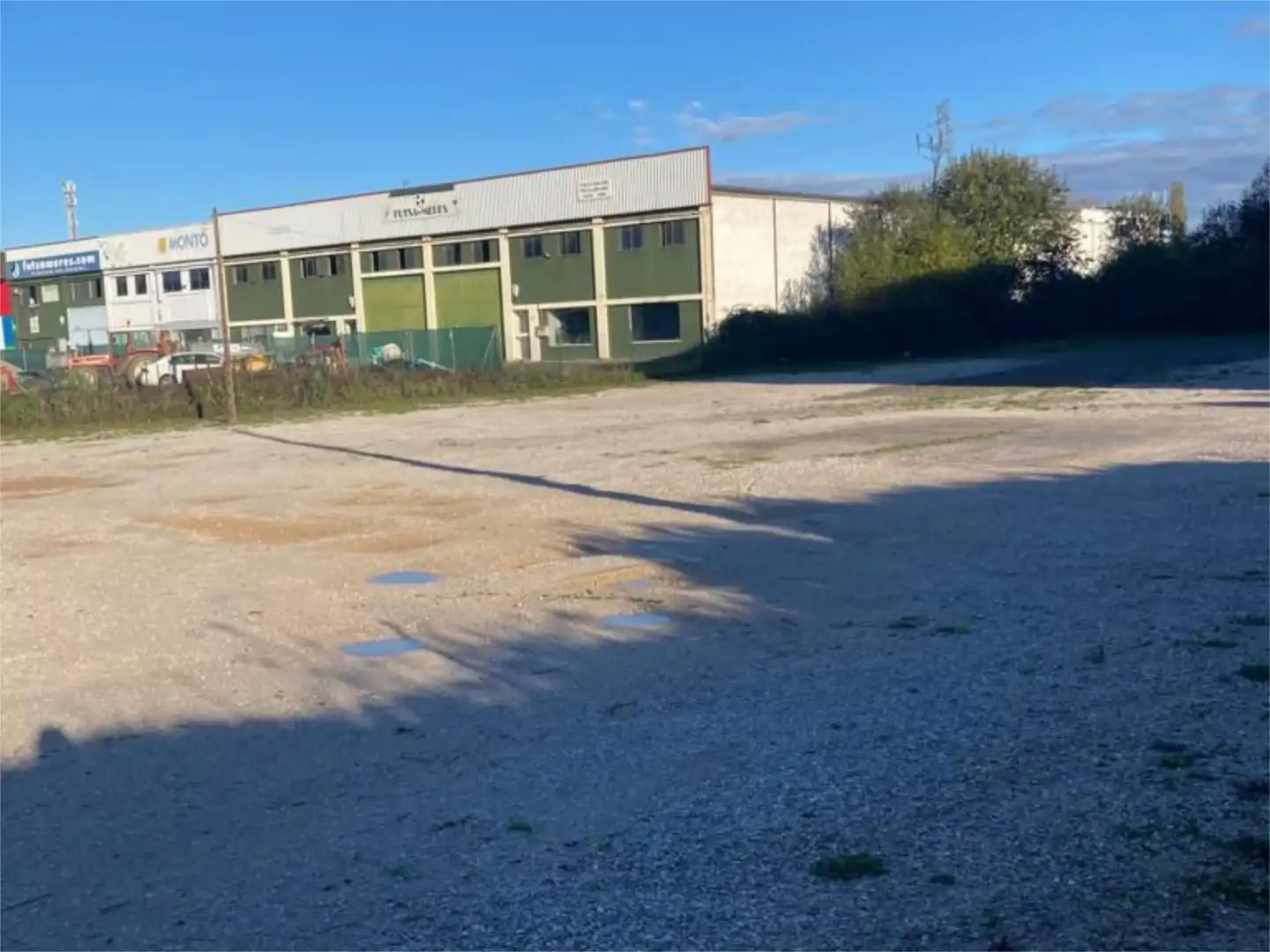 Terreno industrial en venta en Siero