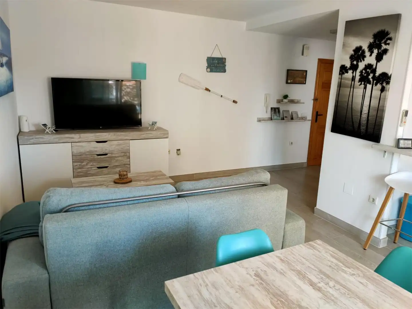 Piso de alquiler en Carrer Pau de Sant Leocadi, 34, Oliva Nova Sala de estar de Piso de alquiler en Oliva con Aire acondicionado, Terraza y Horno