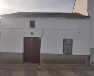 Vista exterior de Casa o xalet en venda en Fuente de Cantos amb Traster