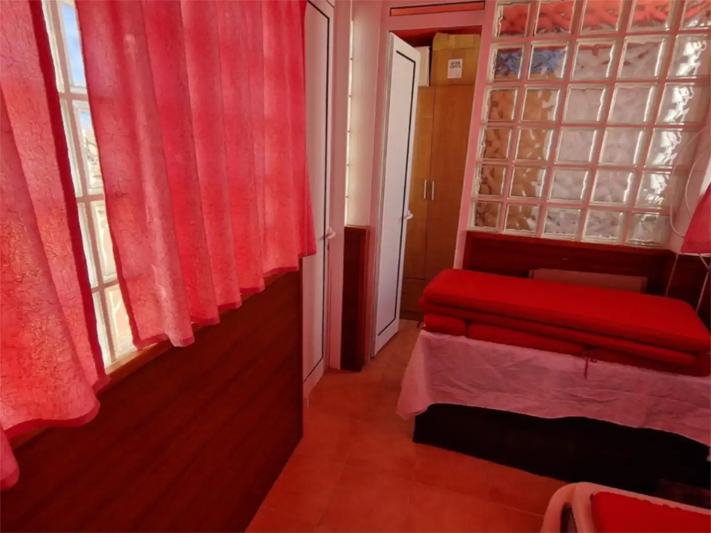 Piso en venta en Calle Cisneros, 96, El Charco - Las Salinas Habitación de Piso en venta en Puerto del Rosario con Jardín privado, Terraza y Amueblado