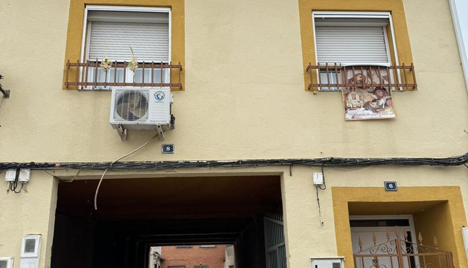 Casa adosada en venda a Calle San Bernabé Apóstol, 4, Arenas de San Juan , Ciudad Real - imatge 1 Foto 1 de Casa adosada en venda a Calle San Bernabé Apóstol, 4, Arenas de San Juan , Ciudad Real