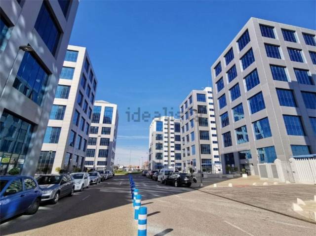 Oficina en Alquiler en San Jerónimo - La Bachillera