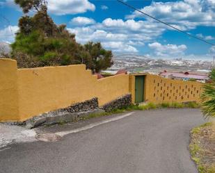 Vista exterior de Casa o xalet en venda en Gáldar amb Terrassa i Piscina