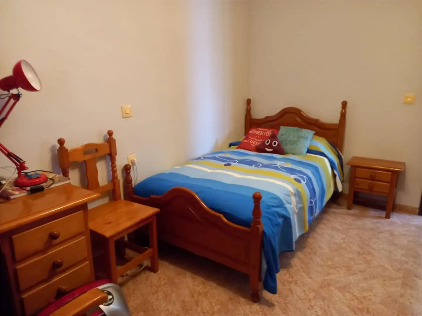 Casa adosada en venta en Calle San Juan, 14, Navas del Sepillar Habitación de Casa adosada en venta en Lucena con Aire acondicionado, Jardín privado y Terraza