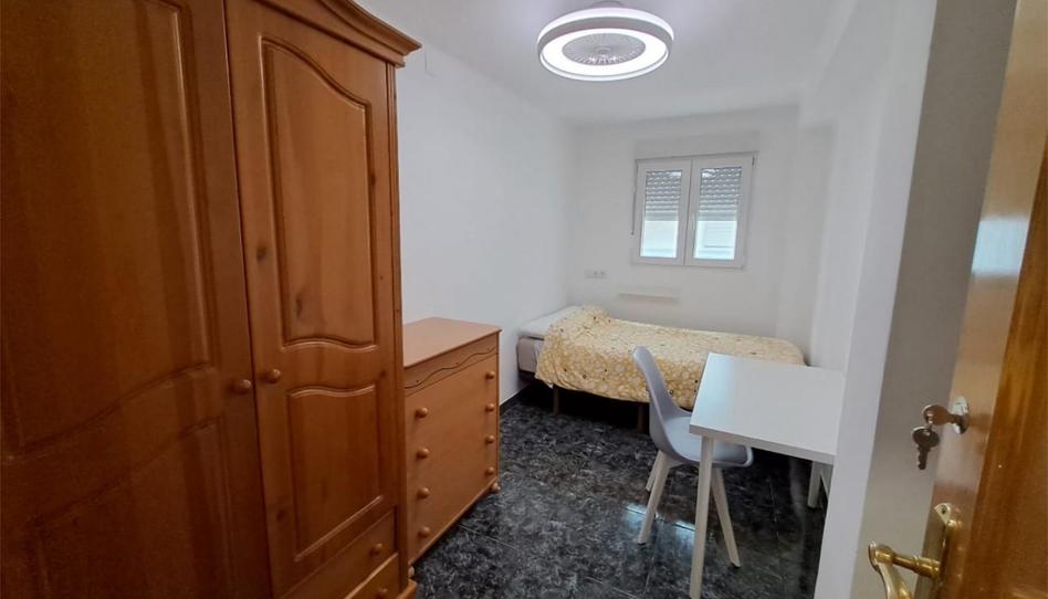 Flat to share in Calle Cardenal Cisneros, 2, Zona Cantereria, Burjassot - image 1 Photo 1 of Flat to share in Calle Cardenal Cisneros, 2, Zona Cantereria, Burjassot