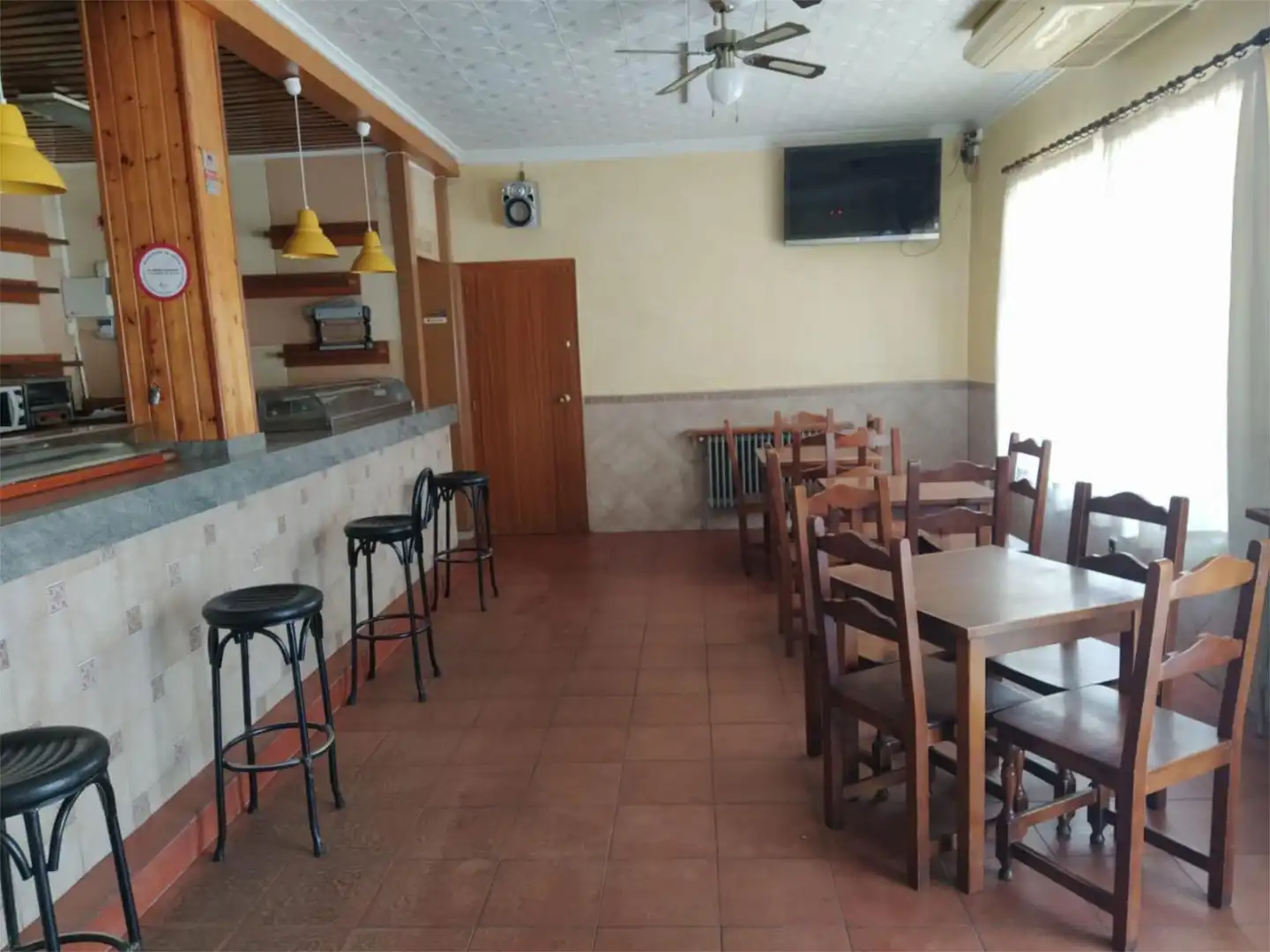 Local de lloguer en Medinaceli amb Aire condicionat, Calefacció i Moblat