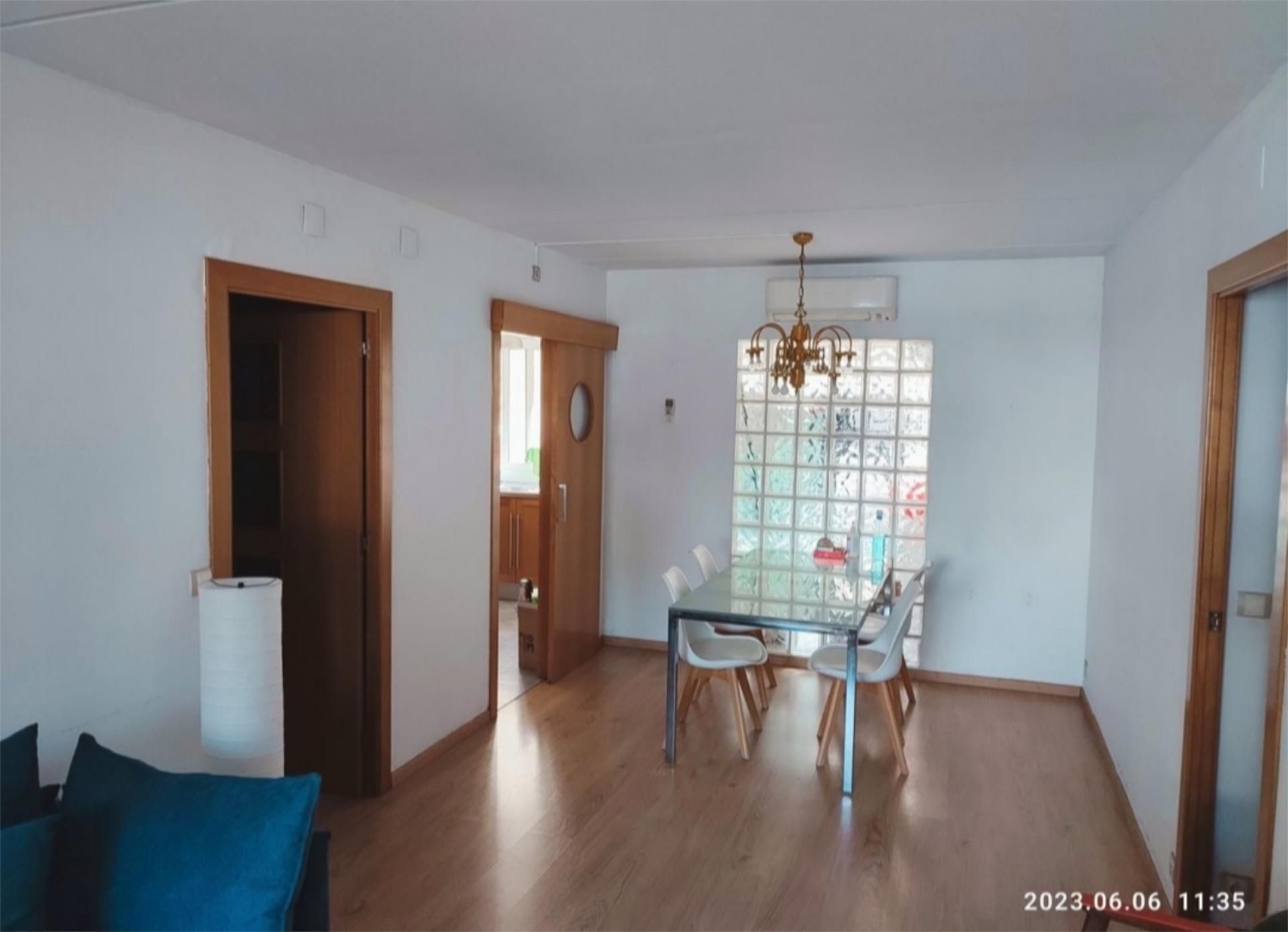 Flat to share in Carrer del Riu Anoia, 23, Sant Cosme -La Granja
