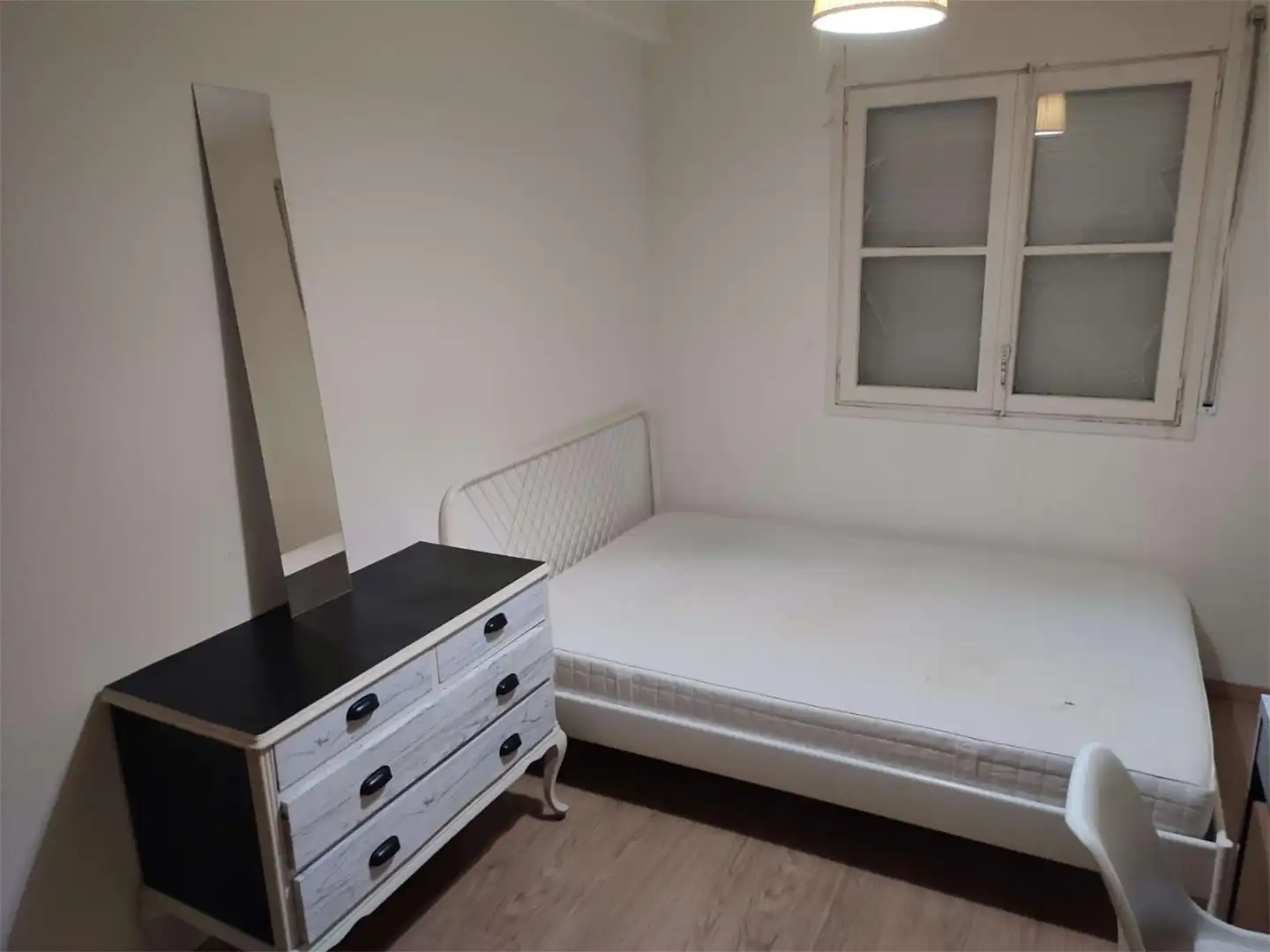 Room in Carrer del Riu Anoia, 23, Sant Cosme -La Granja Room in Carrer del Riu Anoia, 23, Sant Cosme -La Granja