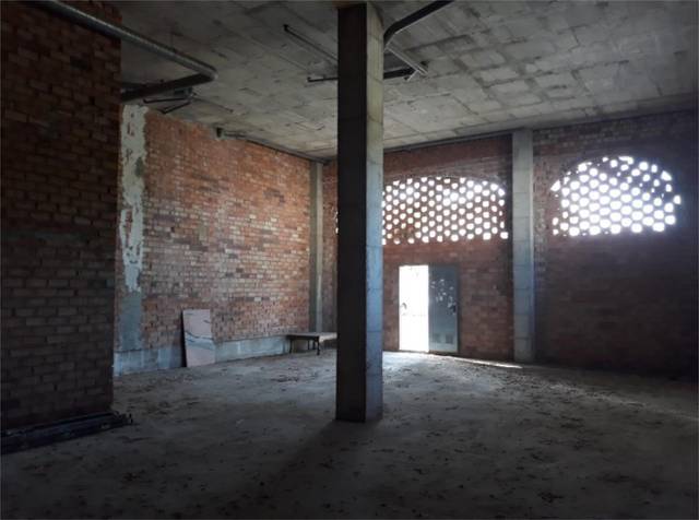 Local comercial en Venta en Calle Mercedes Formica, 7 en Cortijo de Maza - Finca Monsalvez - El Olivar