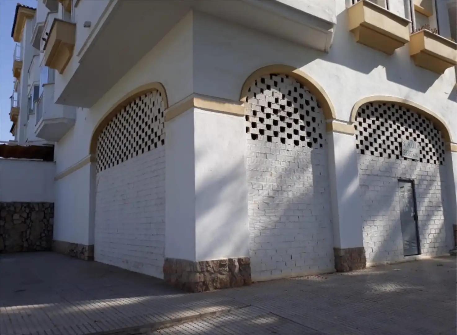 Local en venta en Calle Mercedes Formica, 7, Cortijo de Maza - Finca Monsalvez - El Olivar Vista exterior de Local en venta en Málaga
