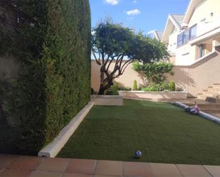 Jardí de Casa o xalet en venda en Valdemoro amb Aire condicionat, Terrassa i Piscina