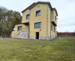 Exterior view of Single-family semi-detached for sale in Oviedo 