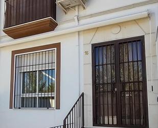 Exterior view of Single-family semi-detached for sale in Castro del Río  with Air Conditioner, Terrace and Balcony